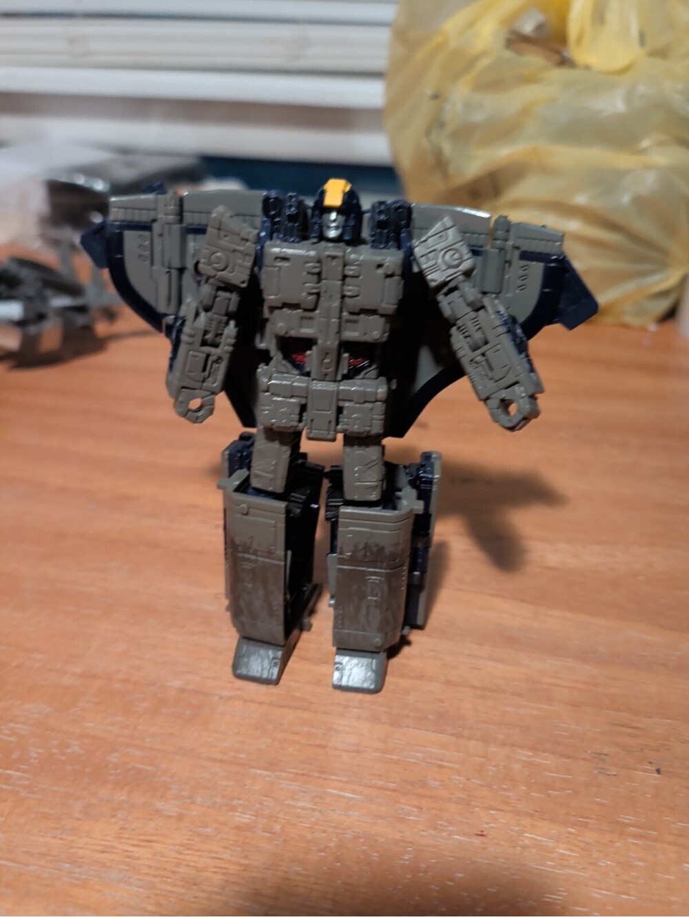 Transformers Siege Earthrise Astrotrain war for cybertron leader Wfc